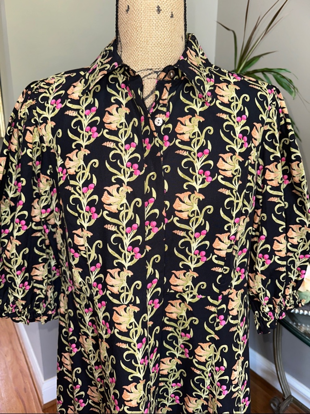 Livro Rosie Dress Maxi Shirt Dress with Short Puff Sleeves size Medium 🖤